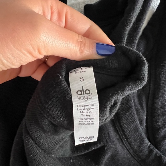 Alo Yoga Crop Tank - Picture 4 of 5